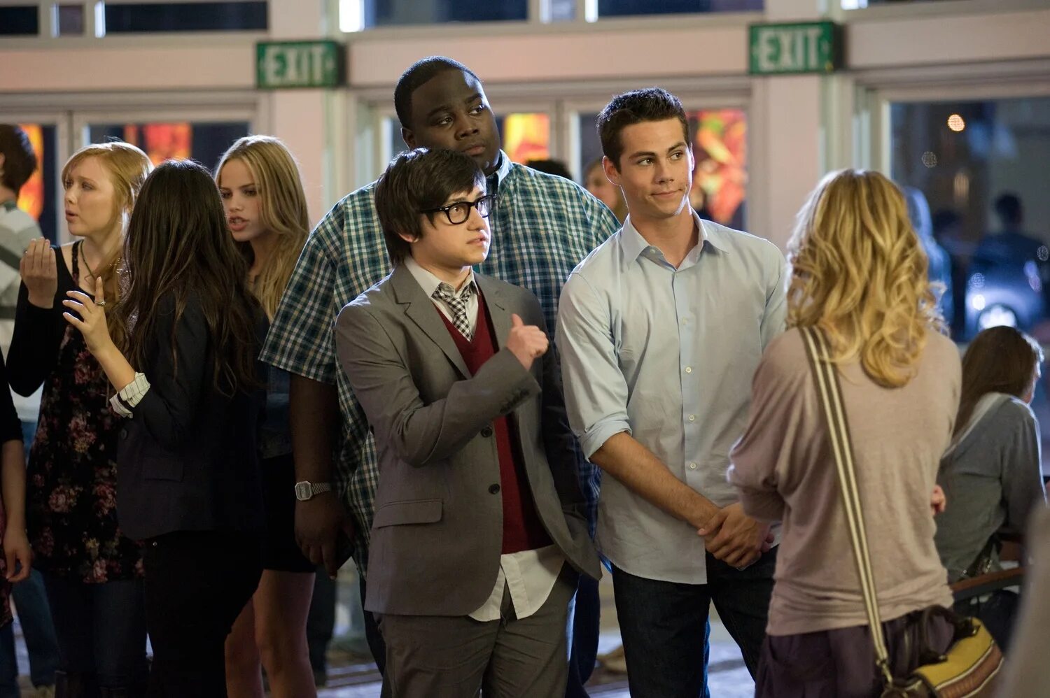 Дилан о'брайен the first time. Replay with neymar. В первый раз дейв. Дилан о брайен в первый раз. Мой первый раз фильм 2012.