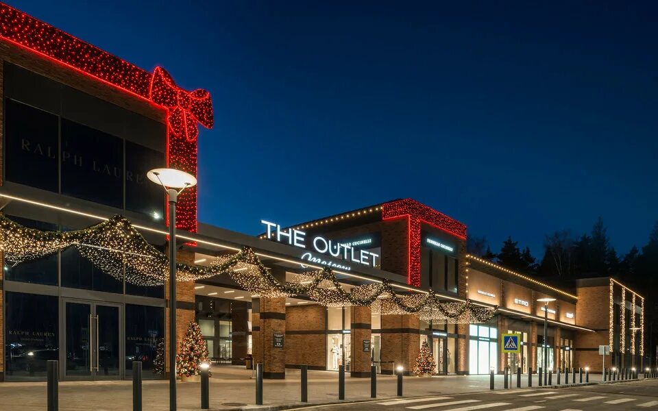 Outlet ru. Аутлет Архангельское новая Рига. The Outlet Moscow Архангельское. Outlet Village новая Рига. Архангельское аутлет деревня.