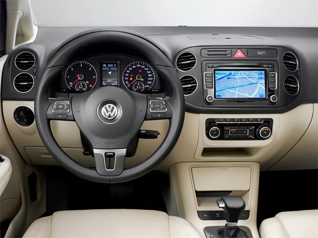 Volkswagen golf plus салон. Golf plus салон. Volkswagen golf plus салон. Golf plus 2008 салон. Golf plus салон.