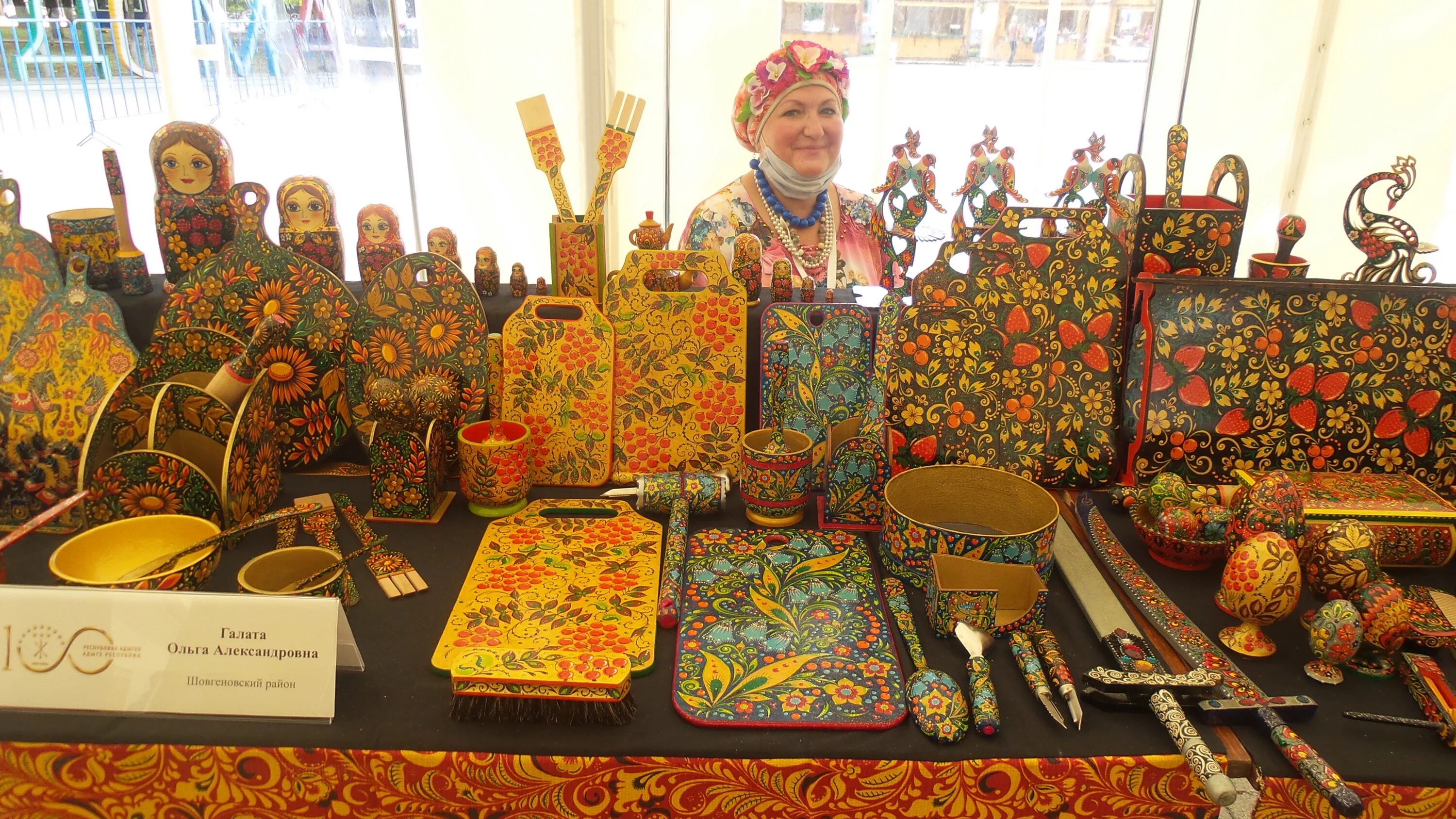 Народные промыслы. Народные художественные промыслы. Народные промыслы городецкая роспись. Народный промысел городецкая роспись. Художественные промыслы работа.