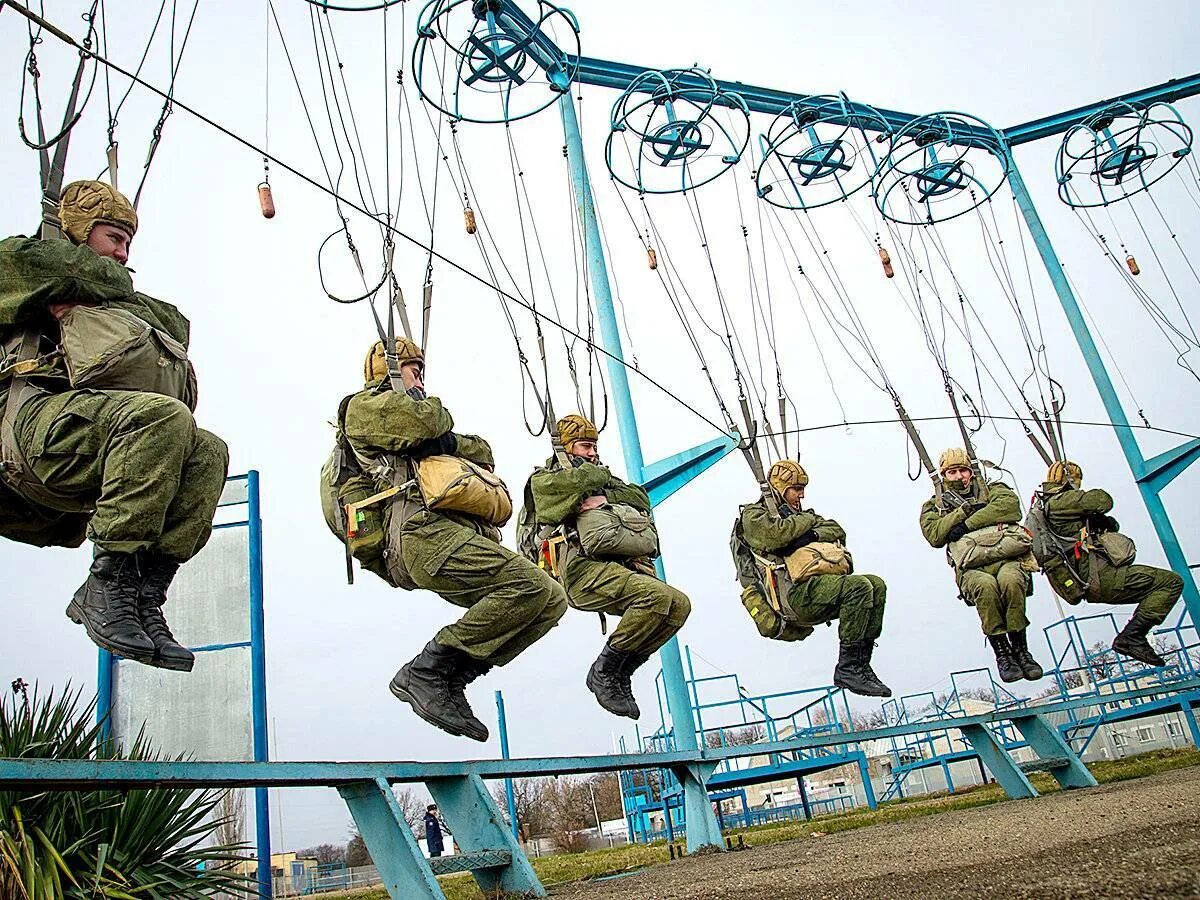 Держаться войск. Комплекс ВДК ВДВ. Десантирование полка ВДВ. Воздушно-десантные войска (ВДВ). ВДВ предпрешковая подготовка.