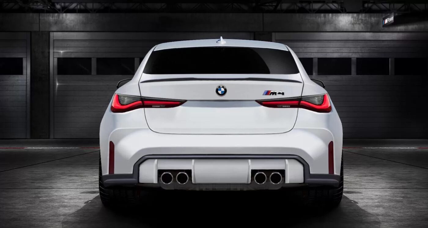 Новая 4 г. BMW m4 g82. BMW m4 g82 2021. БМВ м4 2021 зад. BMW m4 2021 сзади.