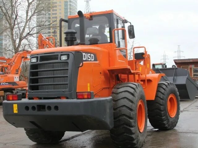 Сд 300. Doosan DISD sd300. Погрузчик DISD sd200. Погрузчик фронтальный Doosan, DISD, sd300. Фронтальный погрузчик Doosan DISD sd200.