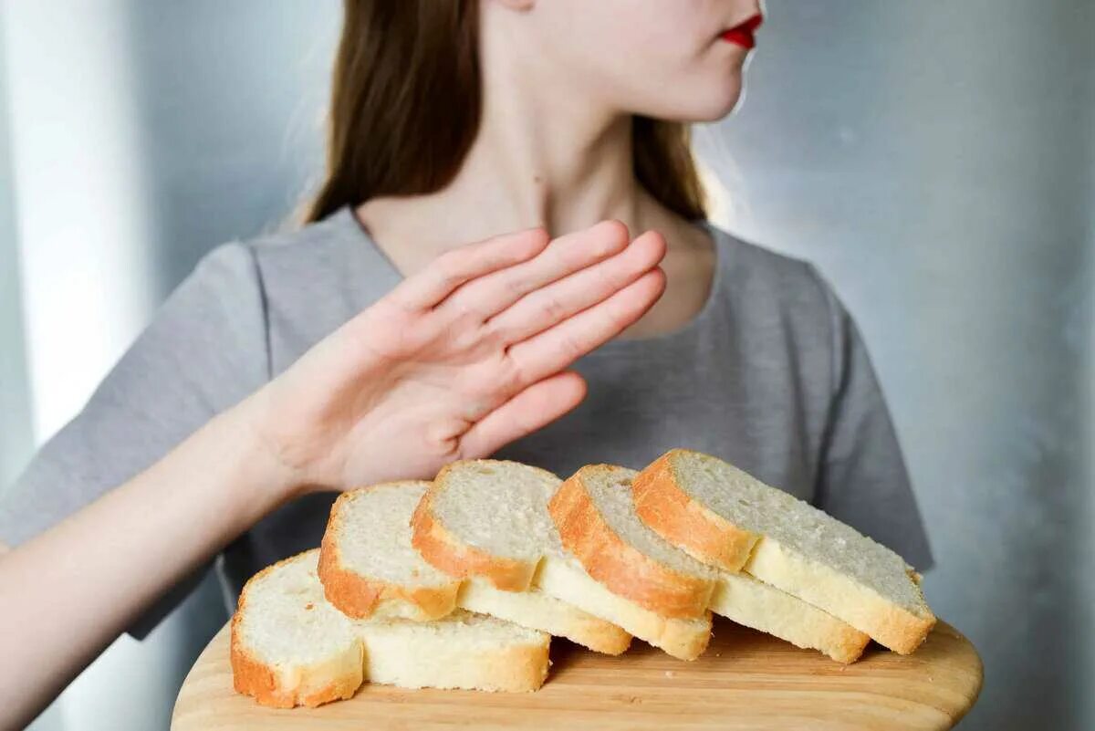 Человек есть хлеб. Отказ от хлеба. Отказаться от хлеба. Хлеб и от мучного. Хлеб для диеты.