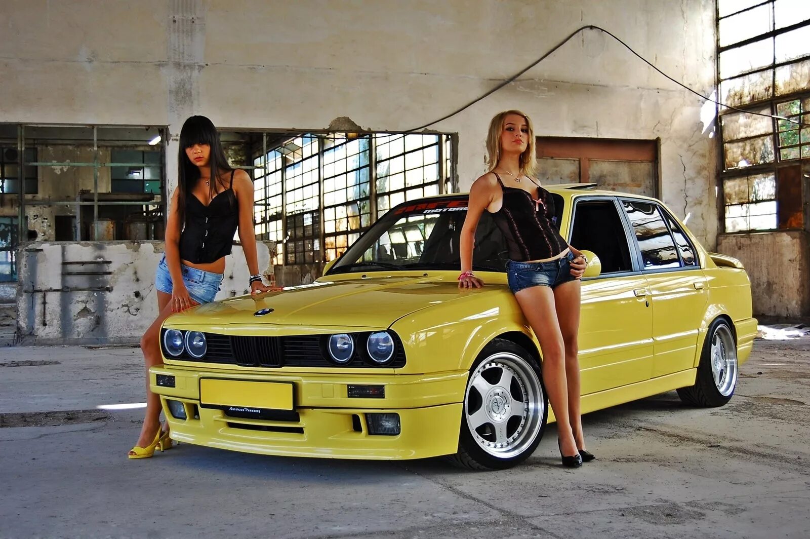 BMW e30 Tuning. БМВ е30 и девушка. BMW e30 m3 и девушки.