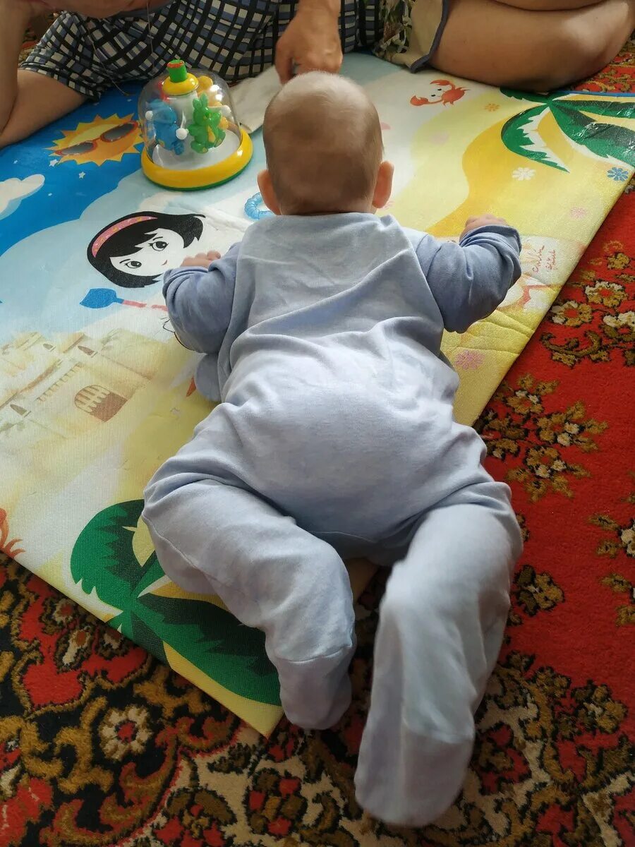 Гипертонус мышц у грудничков. Гипотонус мышц у новорожденных. Тонус гипертонус ребенка. Массаж при гипертонусе мышц у грудничка. Гипертонус у ребенка 6 месяцев.