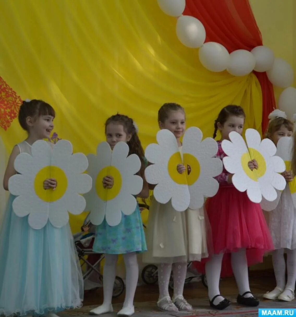 Танец цветочки для мамы. Праздник цветов в детском саду. Праздник цветов для дошкольников.