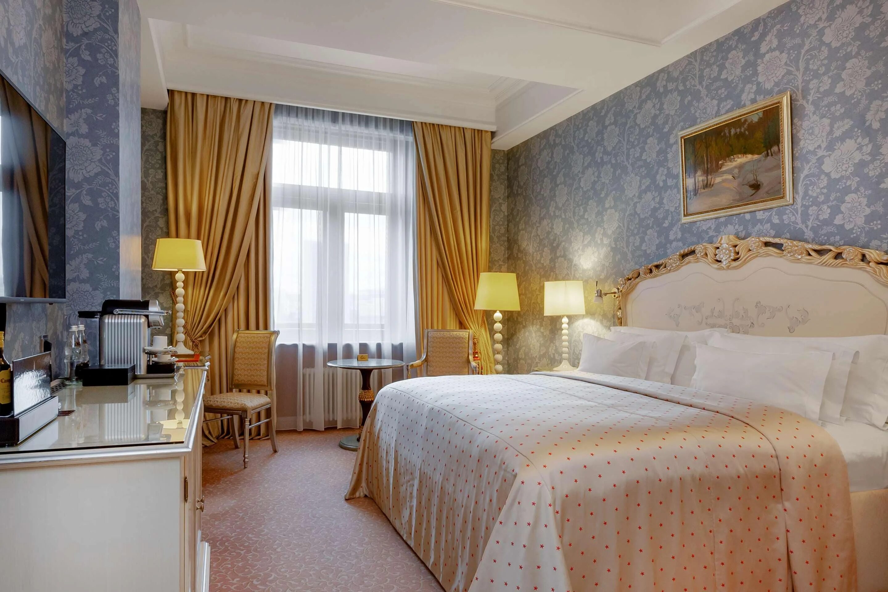 Марриотт гостиница москва. Гостиницы в московском москва. Москва гостиница lotte hotel. Москов холидей отель. Отель рэдиссон москва.