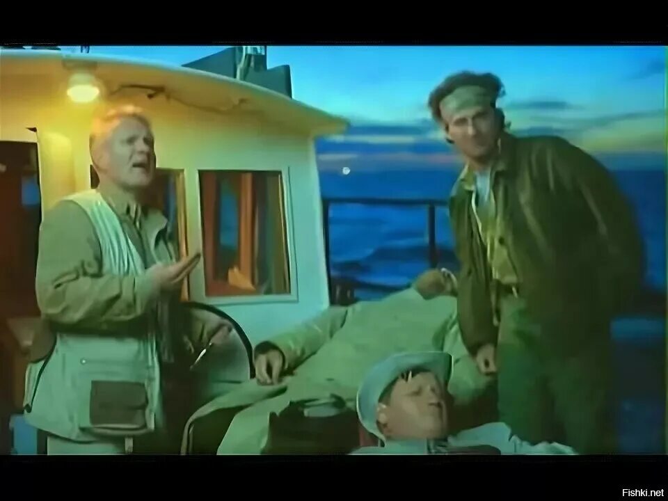 Особенности национальной подводной рыбалки. Два пальца левее альголя кузьмич. кузьмич на подлодке. национальной рыбалки на два пальца левее. особенности национальной рыбалки по пальцам.