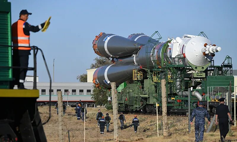 Союз МС-22 старт. Союз МС-22 «К. Э. Циолковский». Эп-21 Байконур. Вывоз ракеты на старт Байконур. Почему отменили запуск с байконура