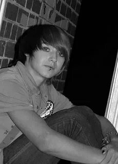 Emo boy ayesha