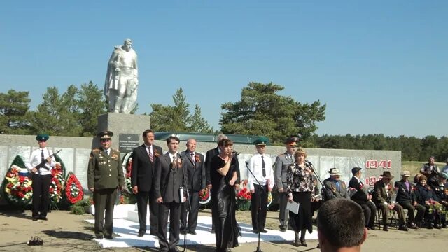 П Мариинский Брединский район. Бреды Челябинская область парк. Парк в п Бреды. Поселок Павловский Брединский район. Погода бреды челябинская область 10 дней