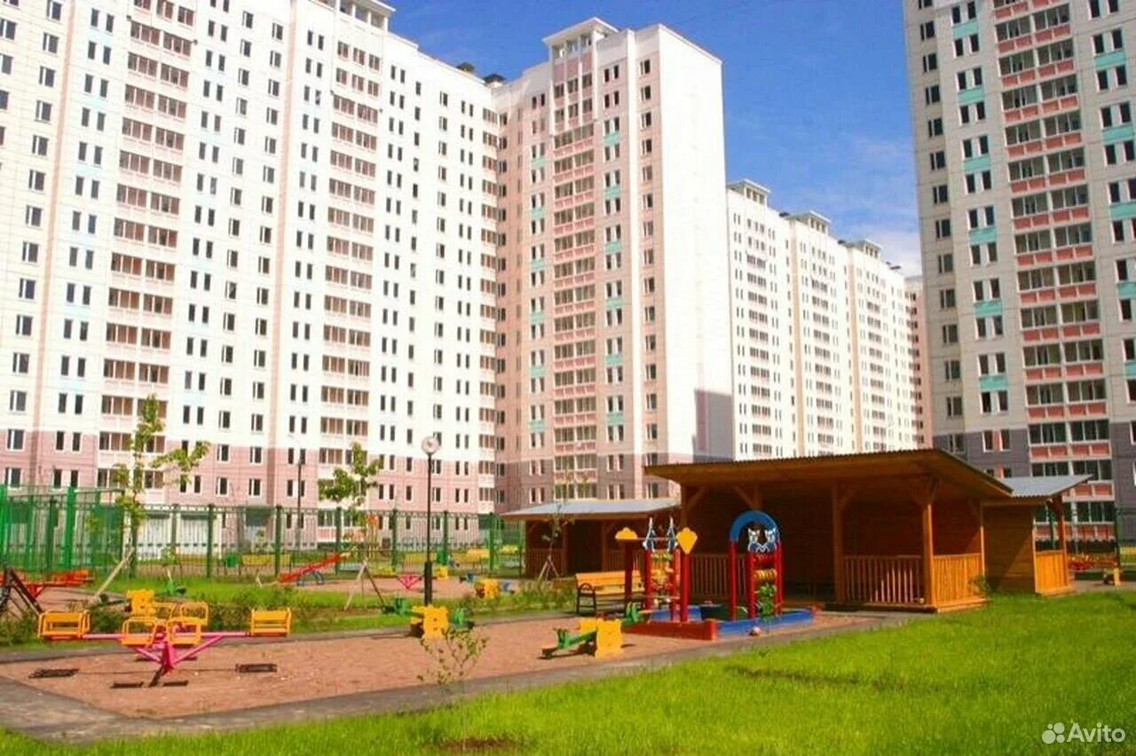 Жк подольские просторы. Подольские просторы подольск. Мкр подольские просторы подольск. Жилые комплексы в подольске. Подольские просторы дом призрак.