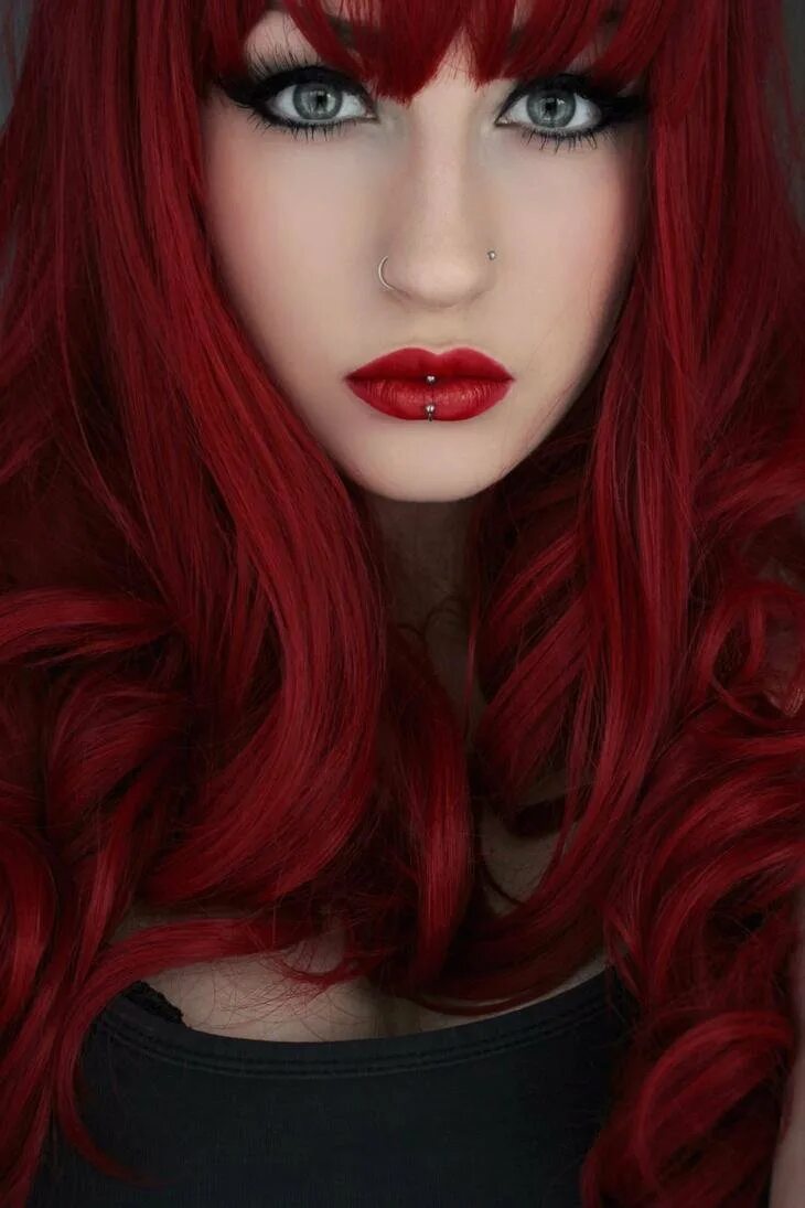 Скарлет Тейлор с красными волосами. Красные волосы. Красно рыжие волосы.