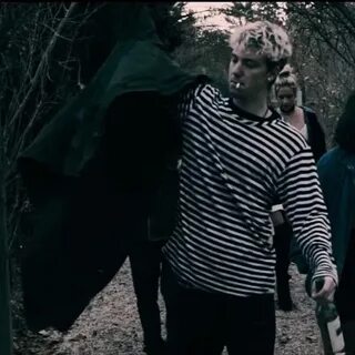 Песня brennan savage look at me