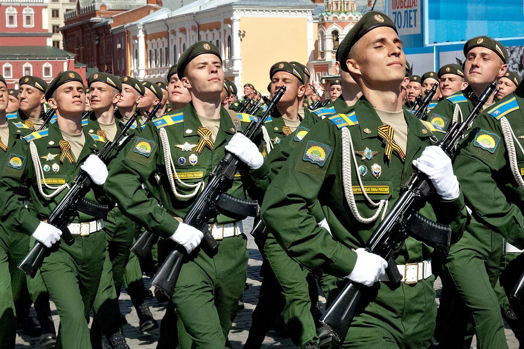 Парад Победы 2015 в Москве. Парад на красной площади 9 мая 2015 года. Парад Победы 70 лет 9 мая 2015 год Москва красная площадь. Парад 9 мая ЖДВ Москва. 9 май 2015 год