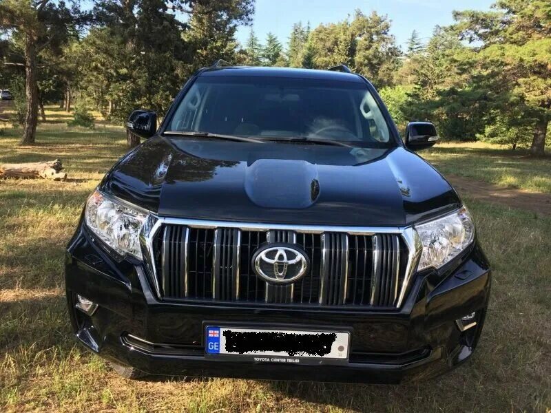 Купить бу в грузии. Авто Грузия. Land Cruiser 300 в Тбилиси. Prado Georgia. Номера Грузии на авто.