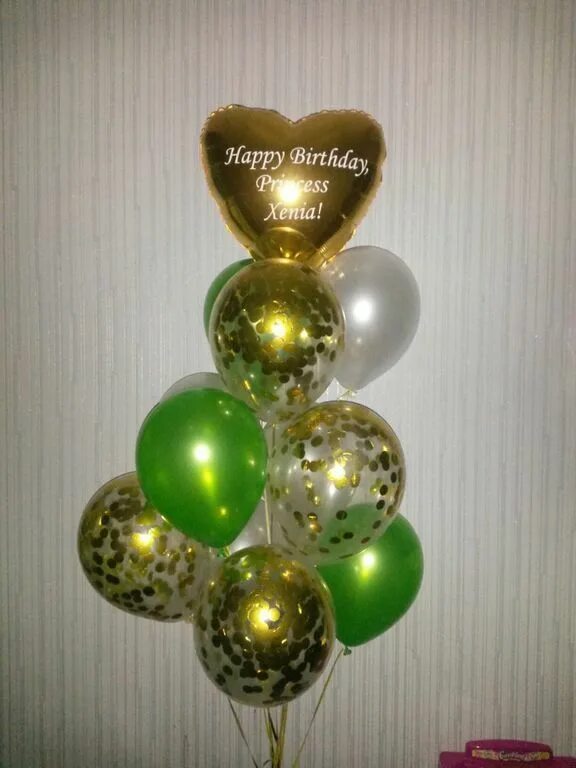 Зеленый золотой шары. Шары зеленые фонтан. Зелено золотые шары. Фонтан шаров зеленый и золото. Зелено золотистые шары.