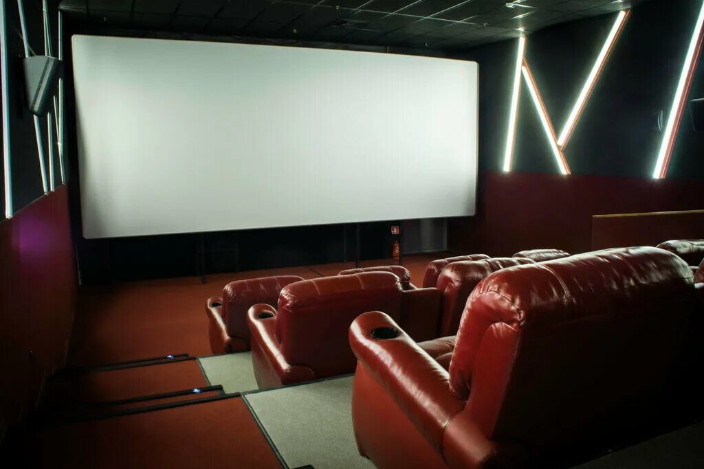 Порт находка кинотеатр рыбацкое афиша спб. Кинотеатр рыбацкое порт. Киноград порт находка рыбацкое. Порт находка кинотеатр. Кинотеатр киноград порт находка.