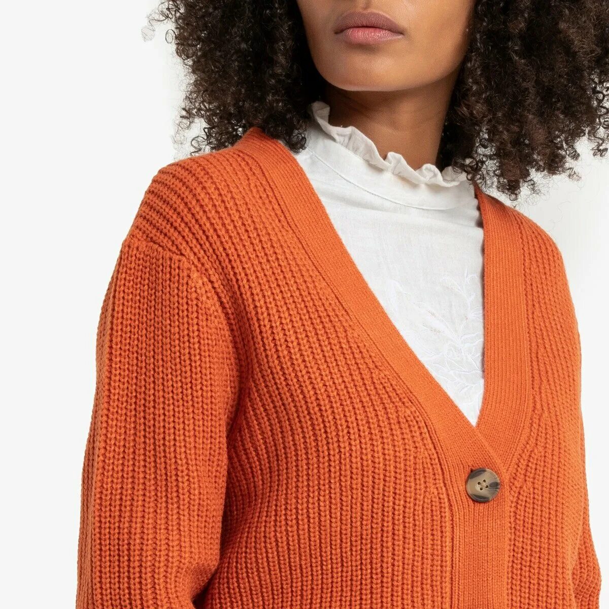 Трикотажный жакет ostin. Кардиган короткий. Жилетка с рукавами женская вязаная. Жакет 2020 verena. Удлиненные кардиганы.