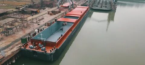 Вид баржи 5 букв