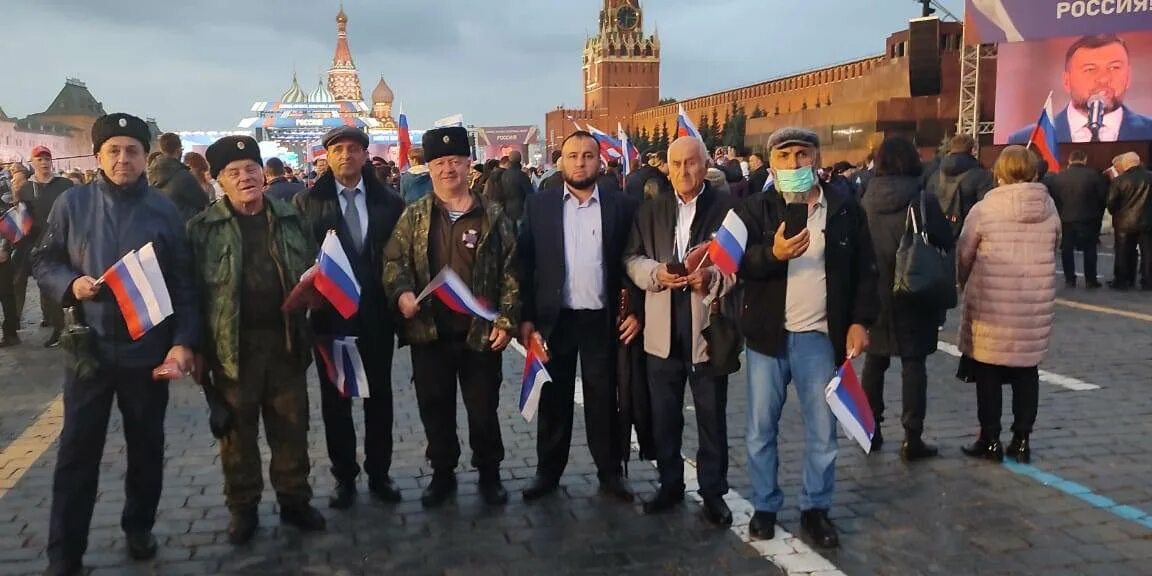 Красная площадь митингующие. Манежная площадь 2 санкт-петербург. Демонстрация 7 ноября. Красная площадь праздник. Пикет на красной площади.