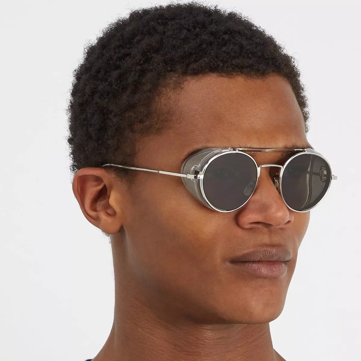 Очки round. Thom Browne очки мужские. Thom Browne Round Sunglasses. Очки Thom Browne 5523. Thom Browne очки солнцезащитные.