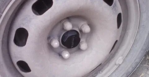 Заглушки ступичных гаек