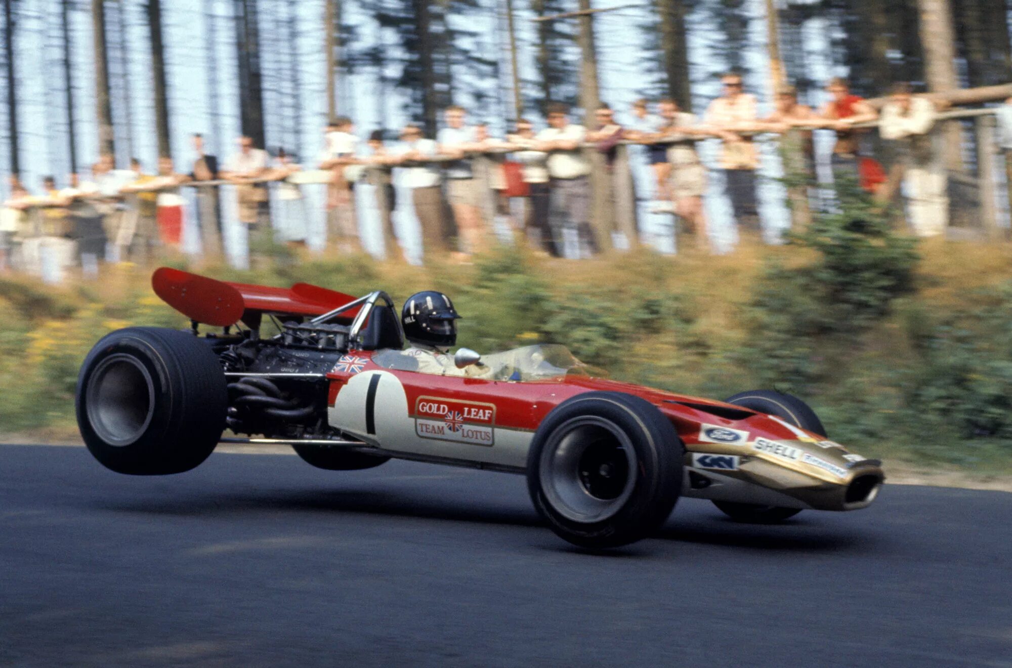 Само 1 40. Лотус ф1 1967. Болид ф1 Лотус. Лотус машина ф 1. Lotus Formula 1 1969.