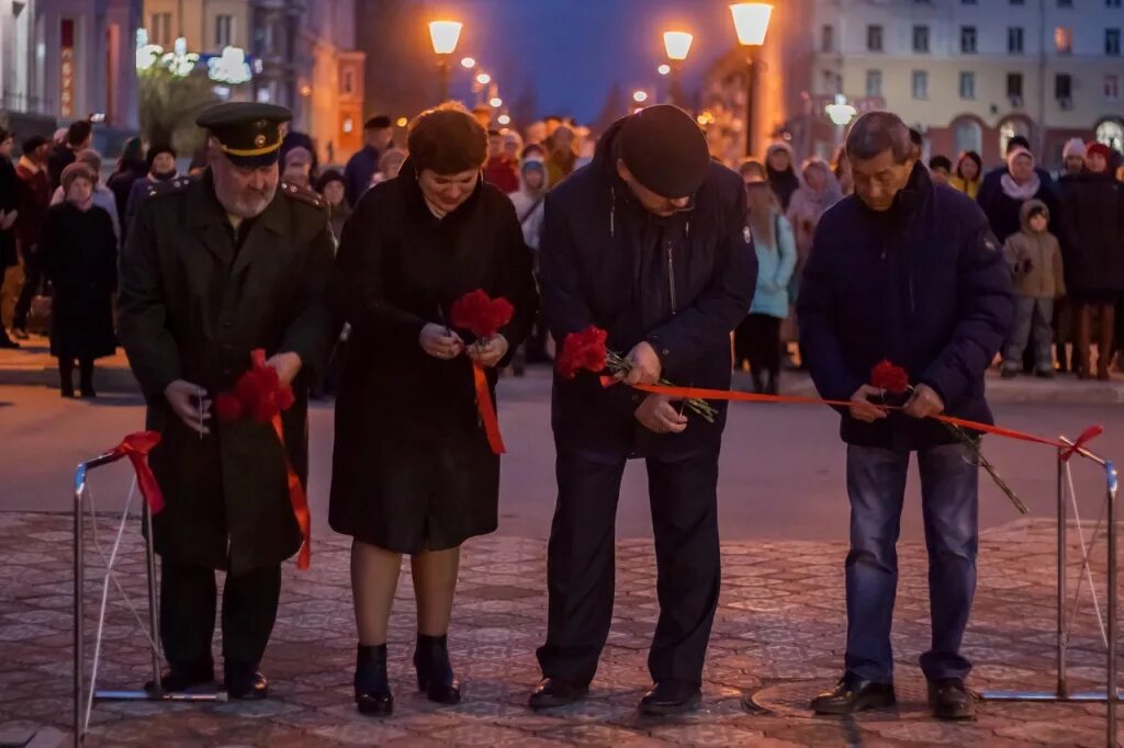 Память североуральск. Аллея славы Североуральск. Аллея боевой славы Североуральск. Аллея воинской славы Североуральск. Аллея боевой воинской славы Североуральск.