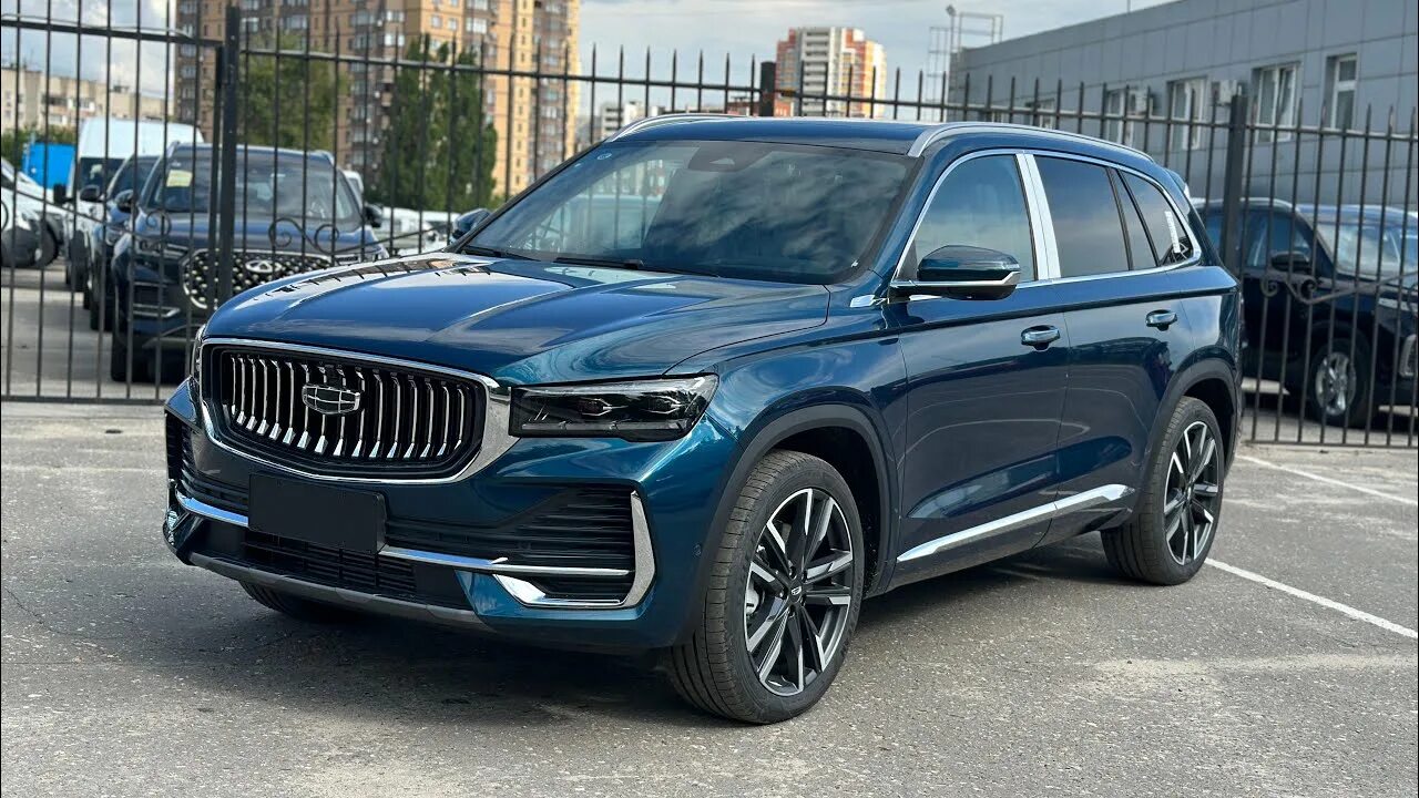 Geely monjaro функции. Джили манжаро 2025. джили манжаро. emerald blue geely monjaro. geely monjaro изумруд цвет.