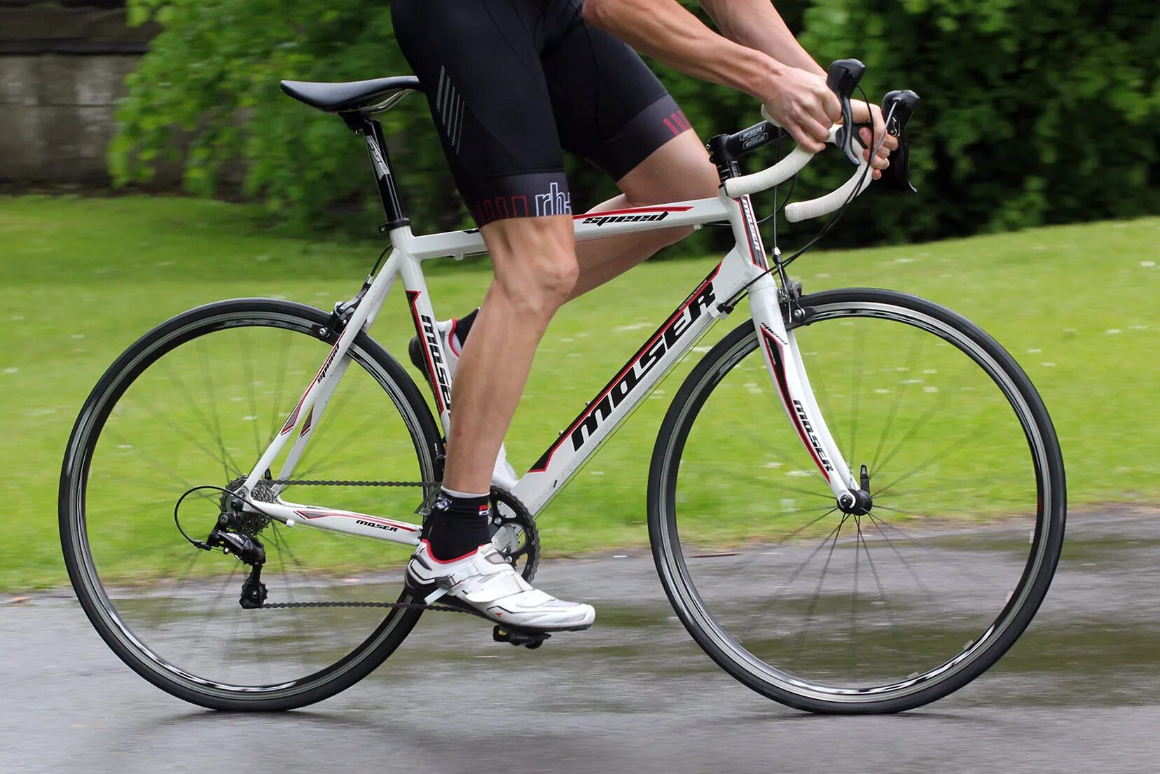 Шоссейный велосипед ростов. Moser шоссейный велосипед. Road Bike Moser 333. Зеркало для шоссейного велосипеда. Road Bike Moser 333 2013.