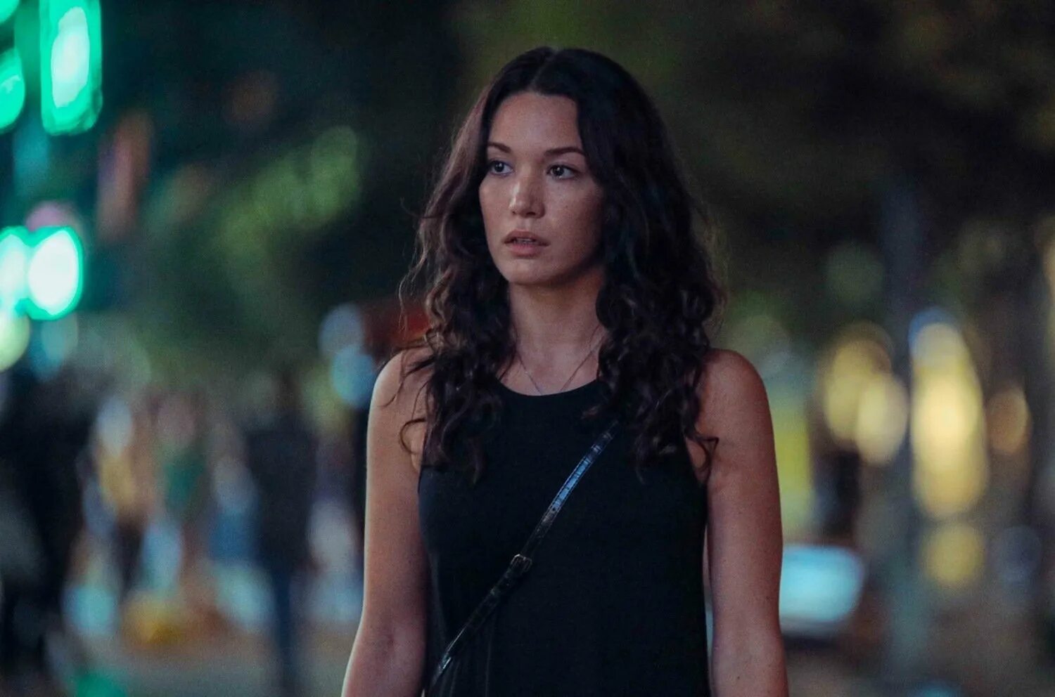 эфсун из чукура. дамла сонмез актриса. эфсун из чукура. дамла сонмез актриса. дамла сонмез чукур.