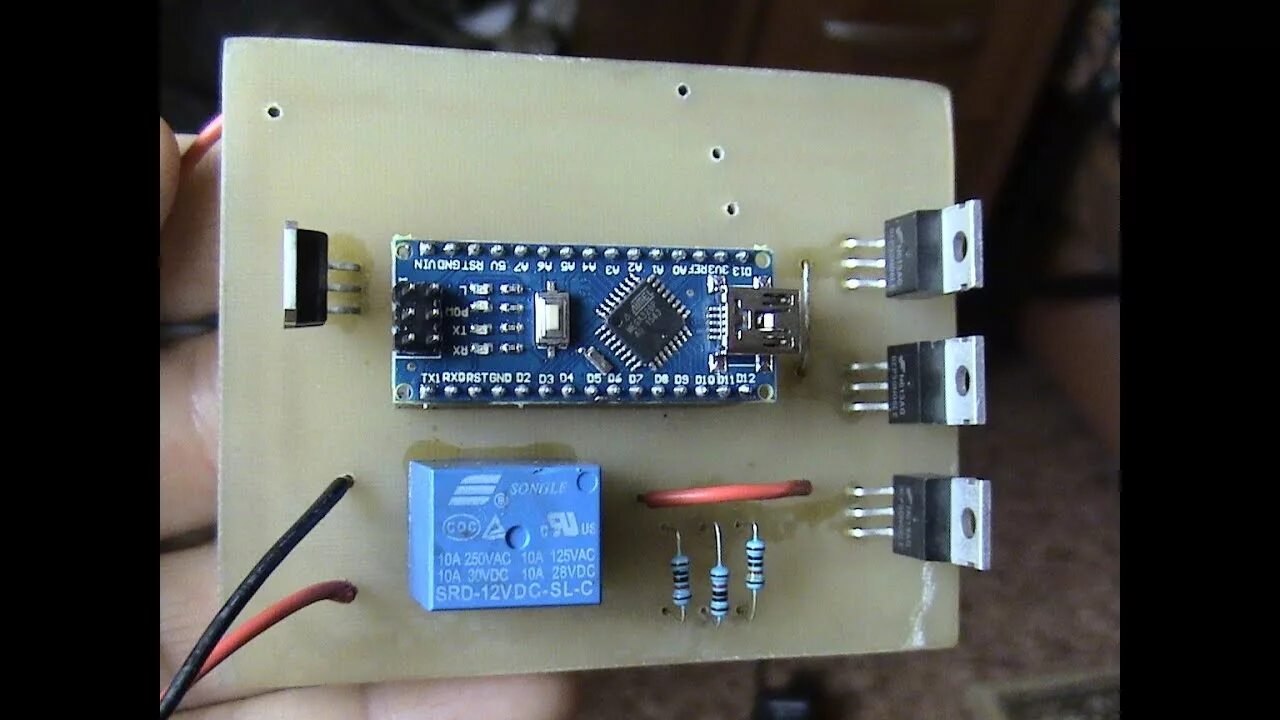 Ардуино маячок. Cw маяк на ардуино. arduino маячок. коммутатор антенный на рэн-33. проект маячок на ардуино.