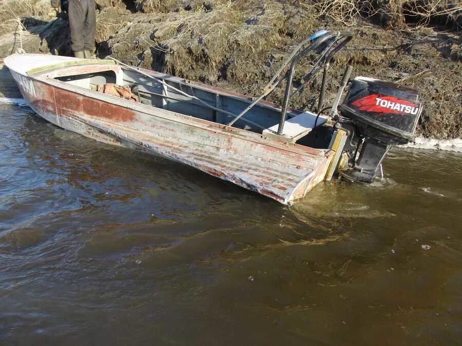 Туннель для мелководья. Казанка 2м водомет. лодка казанка с водометом. лодка алюминиевая водомет ссср. лодки для мелководья с мотором.