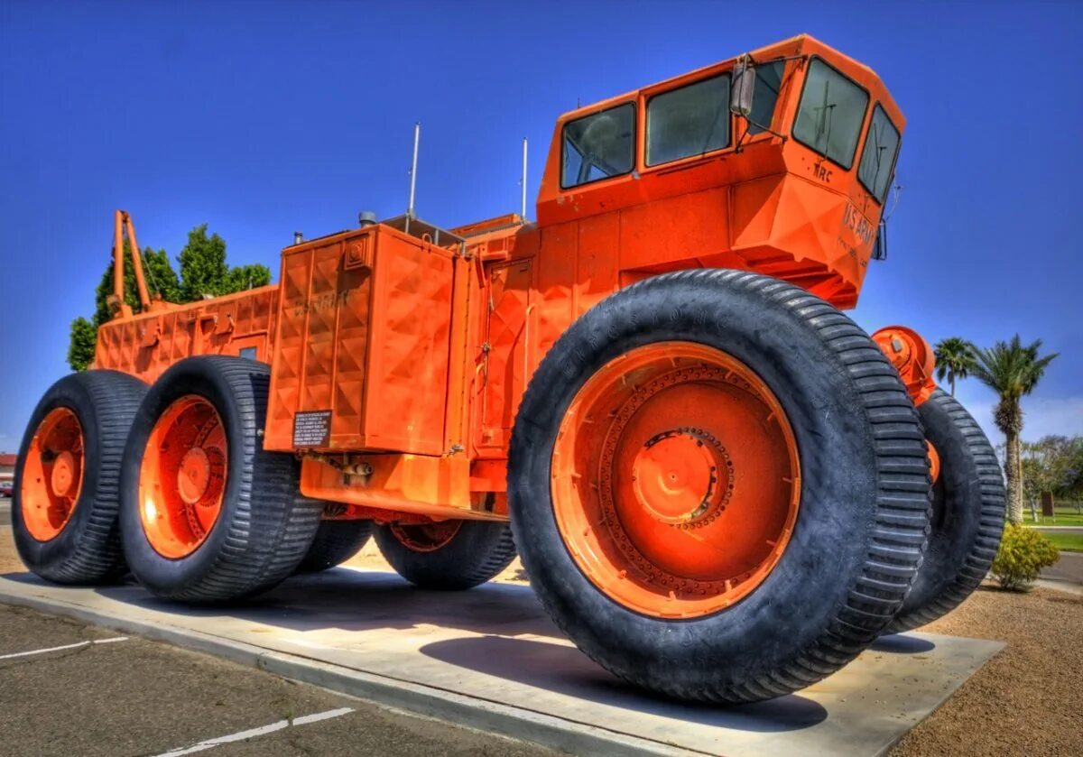 Хорошо громадный. Letourneau Overland Train: автопоезд. Letourneau TC-497 Overland Train Mark II. TC-497 Overland Train. Terex 33-19 Titan БЕЛАЗ-75710.