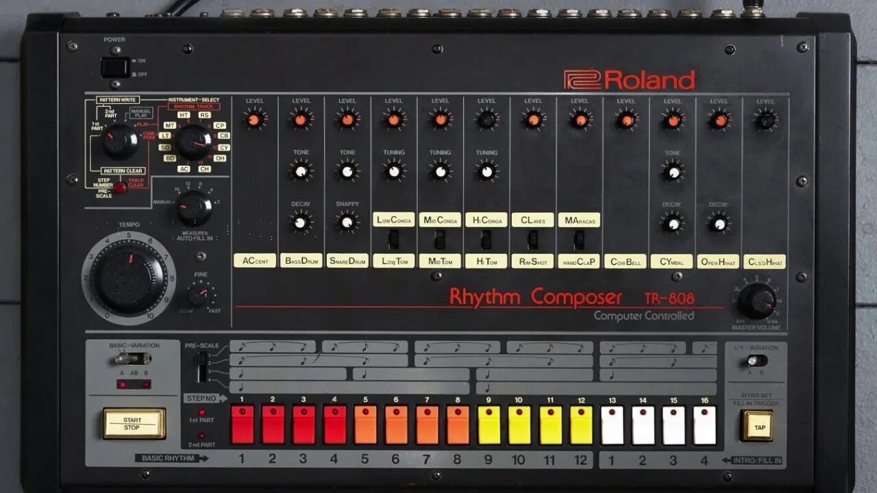 808 драмами. Драм машина roland 808. Roland tr 8. Roland tr-808. 808 драмами.