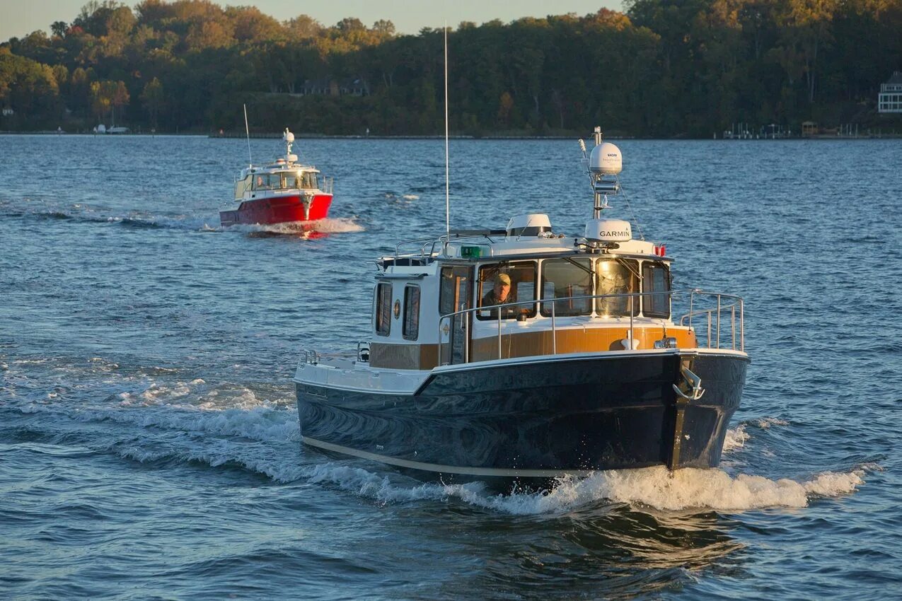 Катер 15 человек. Ranger tug 31. Ranger tugs & Cutwater Boats. Ranger tugs r-31 s. Ranger tugs r-25.