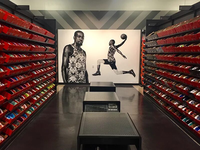 Nike Store in 1988. Nike Clearance Store. Nike Factory. Ассортимент найк. Цум найк