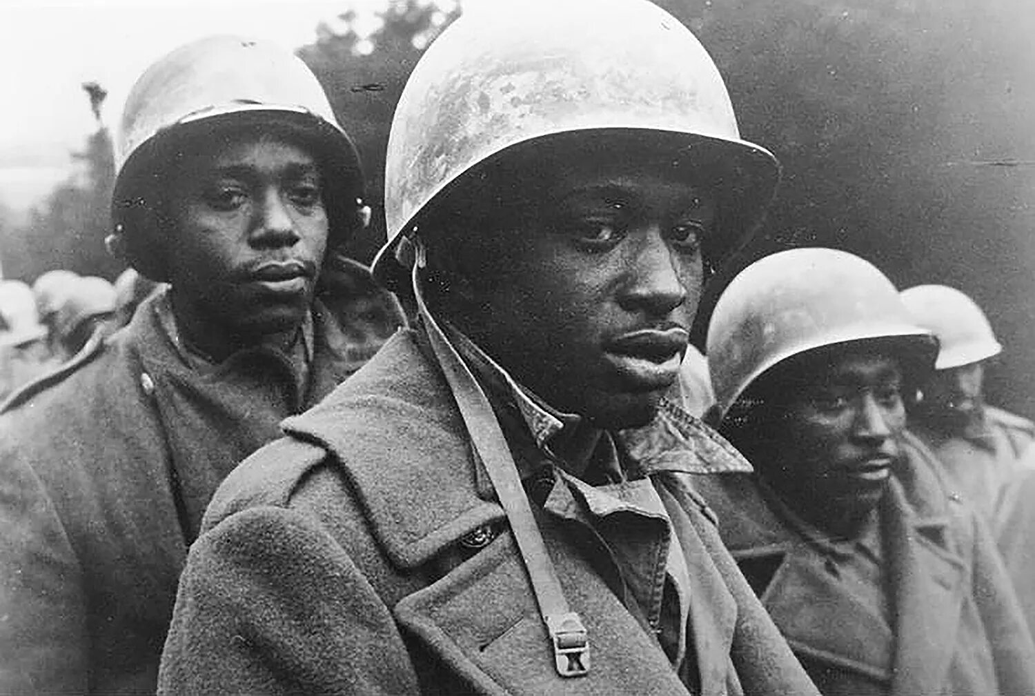 Чернокожий военный врач. Сенегальские стрелки черные солдаты Франции. Чернокожие в армии США во второй мировой. Афроамериканцы во второй мировой войне. Афроамериканец во 2 мировой войне.