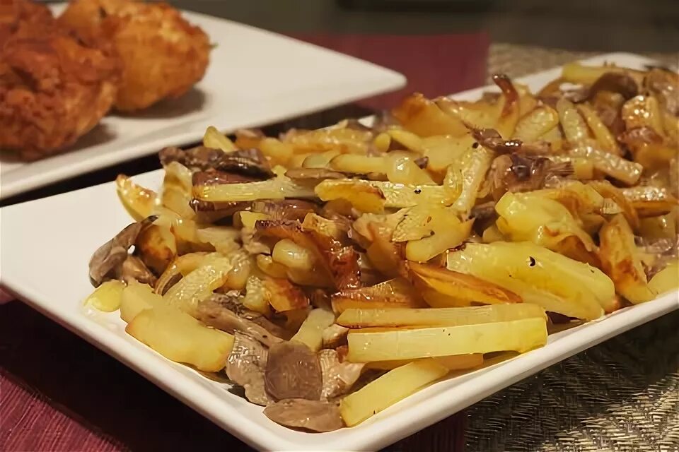 Опята с картошкой в духовке. Картошка с грибами в духовке. Опята с картошкой в духовке. Опята с картошкой в духовке. Опята с картошкой в духовке.