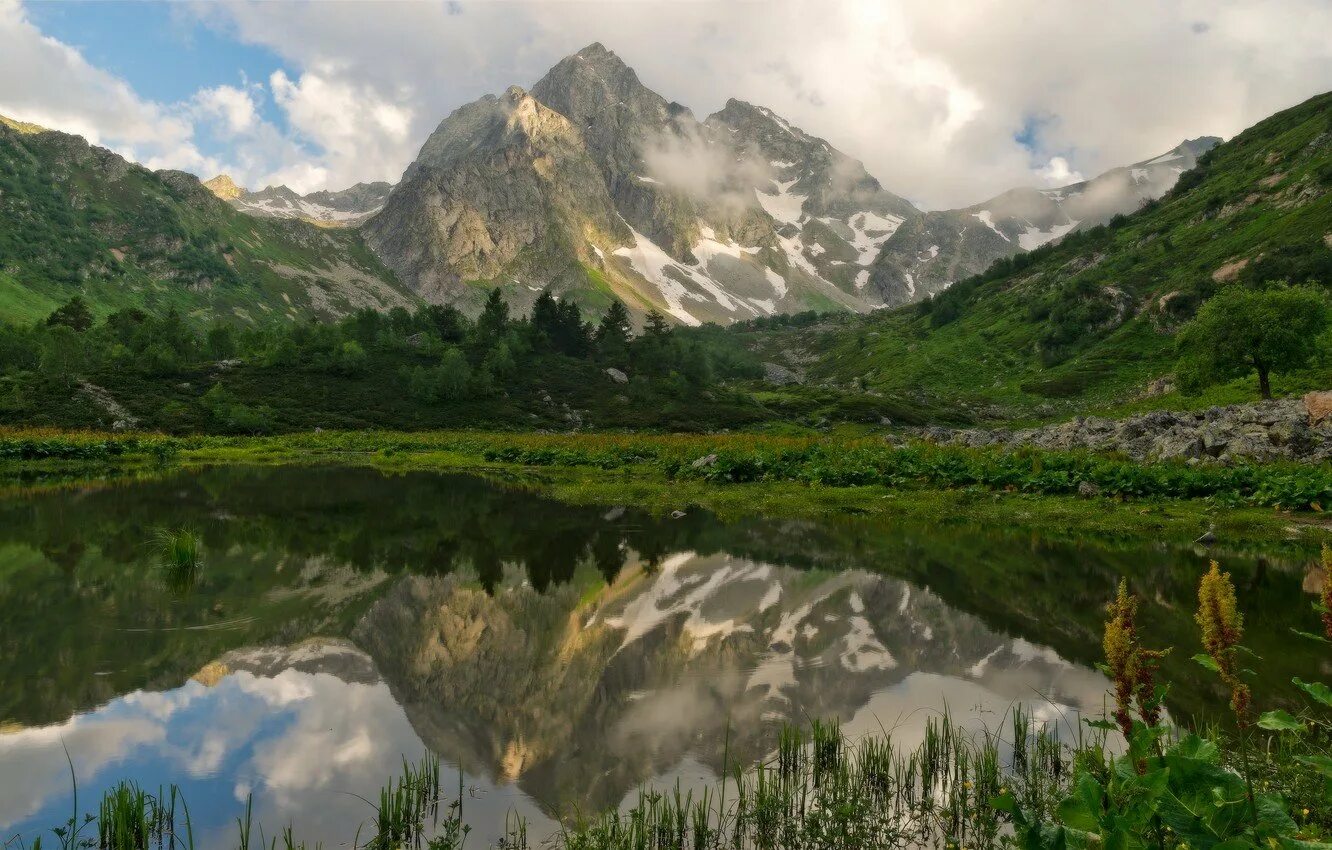 карачаево-черкесская республика кавказ. горы карачаево черкессии. кчр хребет горы. горы кавказа в карачаево черкесии. карачаево черкесская республика красоты природы.