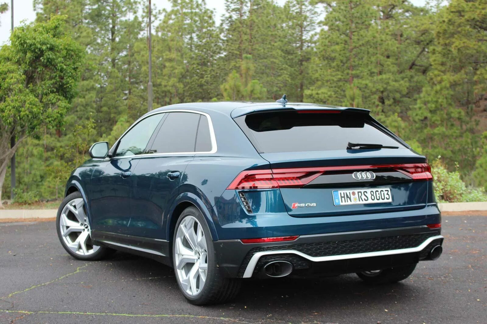 Ауди к 8. Audi q8 2025. ауди рс q8 2025. audi rs q8 2025. audi q8 2025 рестайлинг.