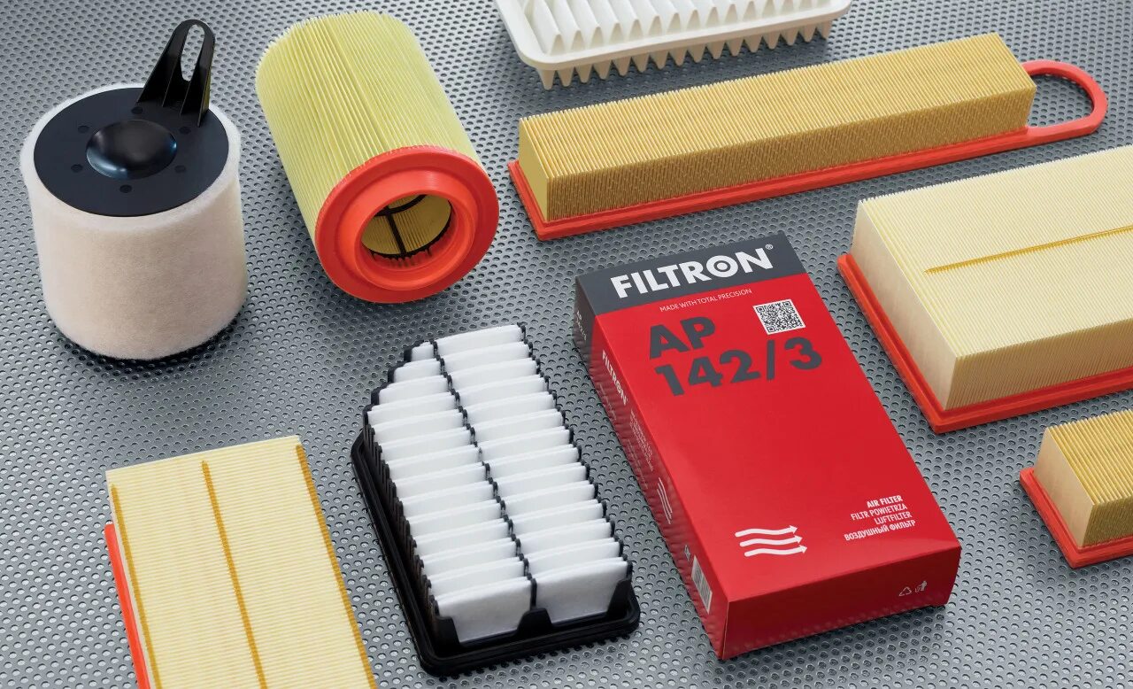 Что делает воздушный фильтр. Воздушный автомобильный фильтр Фильтрон. Автомобильные и воздушные фильтры FILTRON. Фильтр FILTRON ap0748. FILTRON ap175.