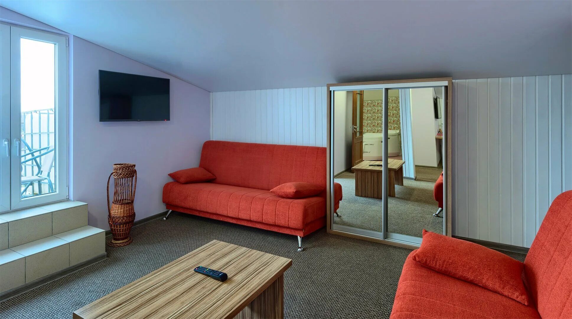 два крыла дома. два крыла улица ломоносова дом 31. отель два крыла dva kryla inn. два крыла ярославль гостиница. два крыла ярославль баня.