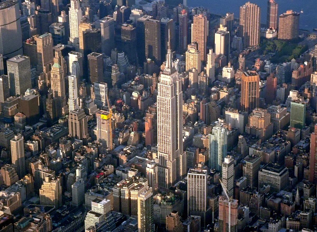 Эмпайр Билдинг Нью Йорк. Небоскрёб Эмпайр-Стейт-Билдинг. Небоскрёбы в Нью-Йорке Эмпайер. Высотное здание Эмпайр Стейт Билдинг.