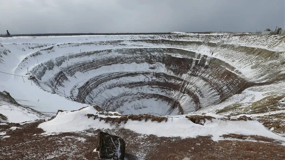 Мирок мирный якутия. Мирный Якутия АЛРОСА. АЛРОСА добыча алмазов. Месторождение алмазов в Якутии. Якутия Алмазы месторождение.