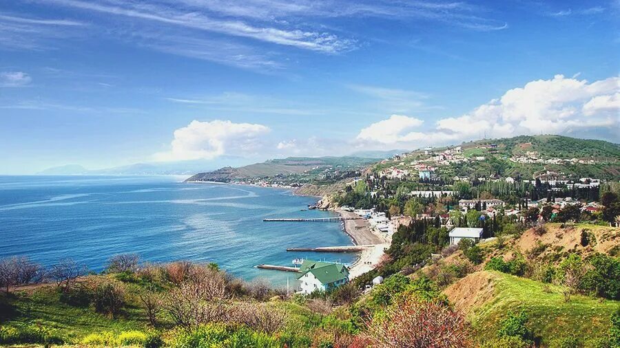 Участок юбк. Южный берег Крыма Алушта. Крымский полуостров Семидворье. ЮБК Алушта. Море ЮБК Алушта.