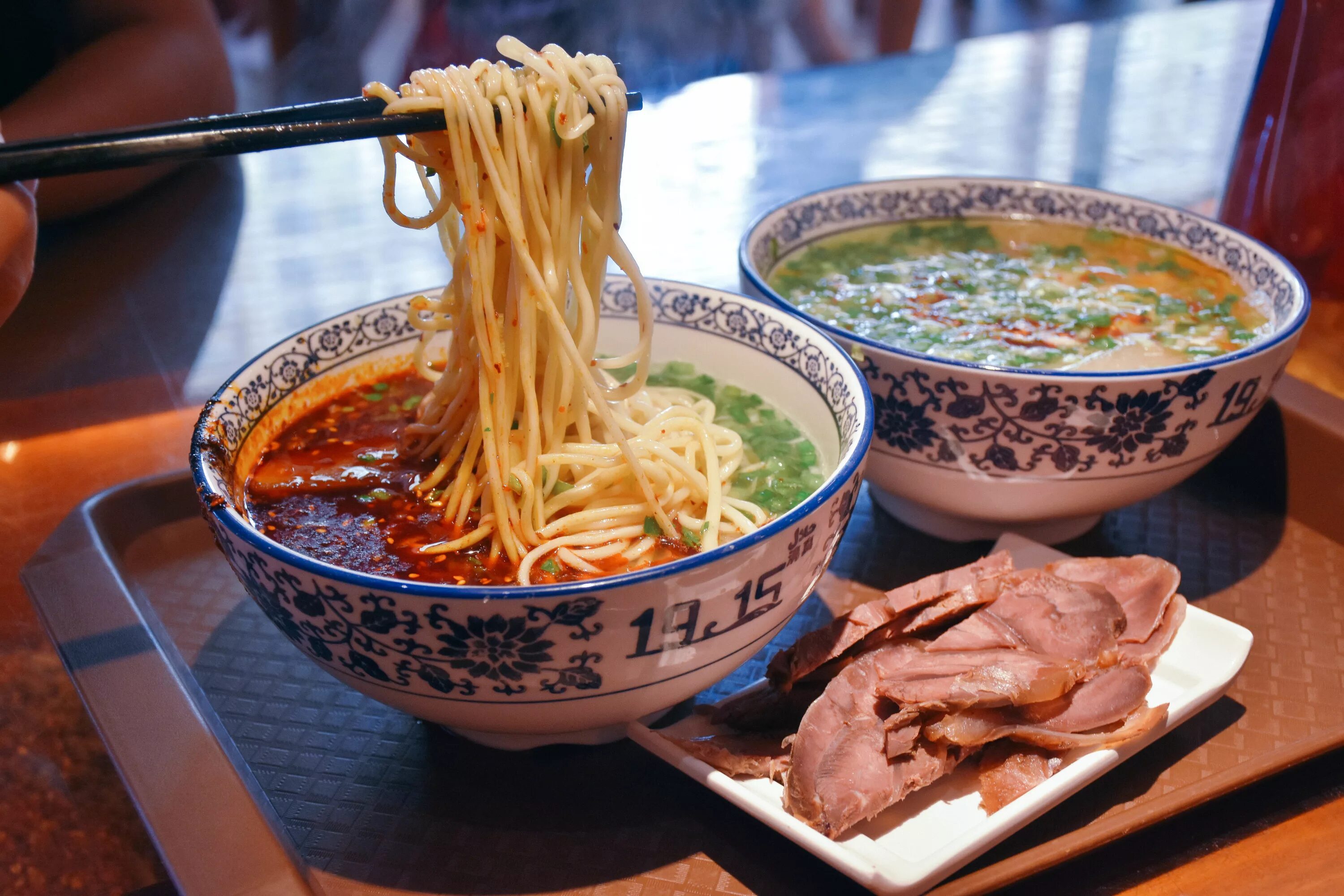 Уйгур лагман тайёрлаш. Пансит бихон. Лагман ковурма жареный. Узбекский узбекский лагман. Уйгурский лагман бухара.