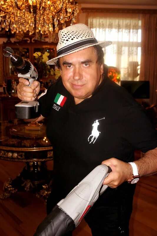 Садальский жж блог. Жена стаса садальского. Изможденные любовью спектакль. Садальский жж livejournal. Садальский жж livejournal.